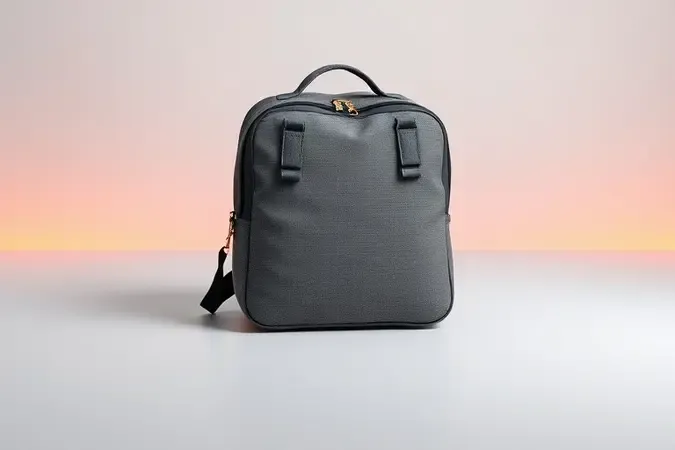 Bolsa térmica em render 3D com iluminação de advertência sutil representando cuidados no uso.