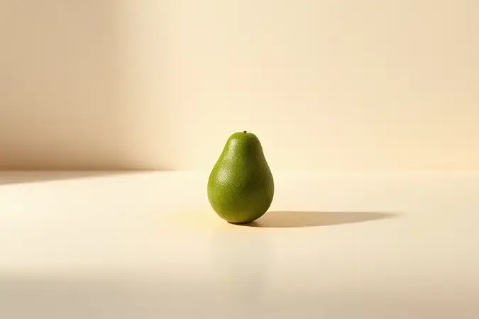 Composição conceitual 3D de abacate em ambiente minimalista com linhas de calor suaves ao redor, representando métodos rápidos de amadurecimento.